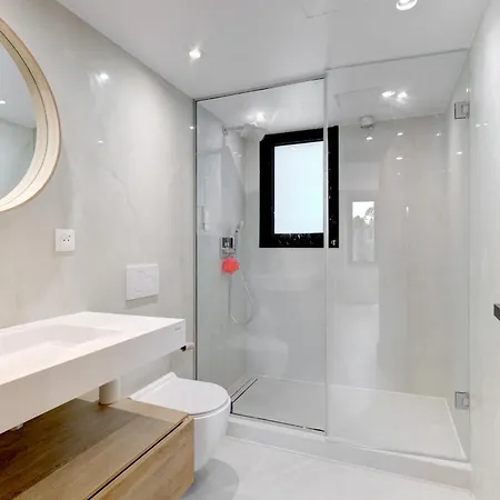 Brand New 6 Bedroom With Pool Villa *