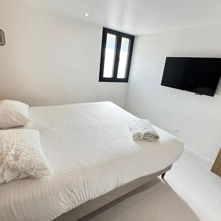 Brand New 6 Bedroom With Pool Vallauris